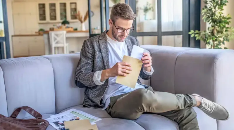 Can I Be My Own Registered Agent? Pros, Cons, and Risks - featured image