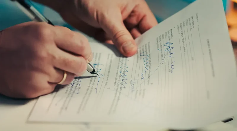 PLLC Operating Agreements: What Makes Them Different